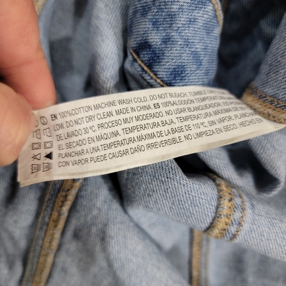 Forever 21 Light Wash Denim Mini Skirt Button Front Size 18 - Picture 11 of 12